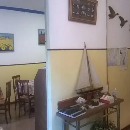 فندق La Passeggiata ديسينسانو ديل غاردا